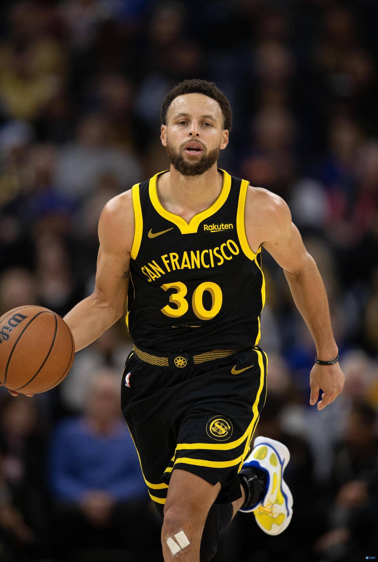 绕三条底线 绕三条底线