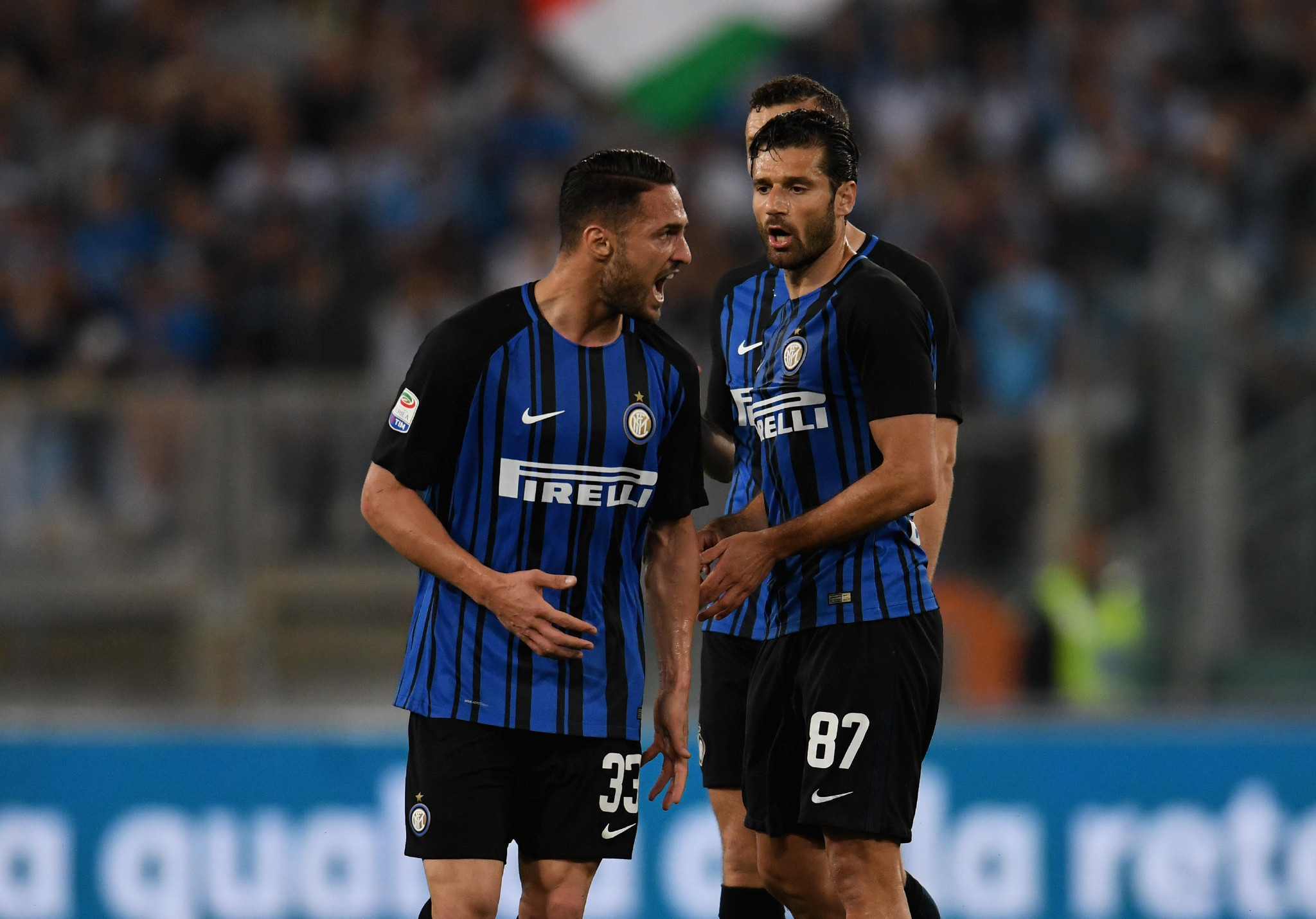 球被解围后 球被解围后